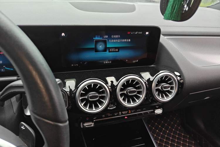 Used Mercedes-Benz GLA 2022 GLA 200 Audio And AC Panel