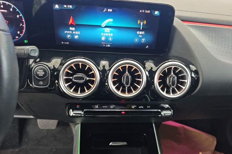 Used Mercedes-Benz GLA 2022 GLA 220 Audio And AC Panel