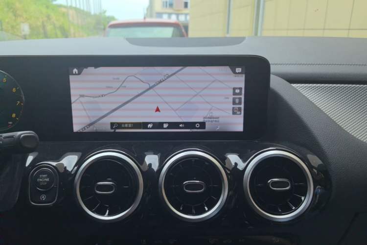 Used Mercedes-Benz GLA 2022 Second Facelift GLA 200 Audio And AC Panel