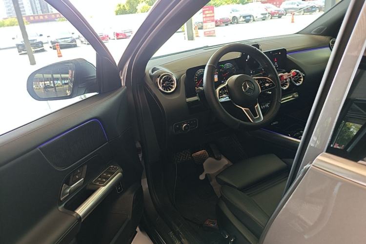 Used Mercedes-Benz GLA 2022 GLA 220 Driver Seat