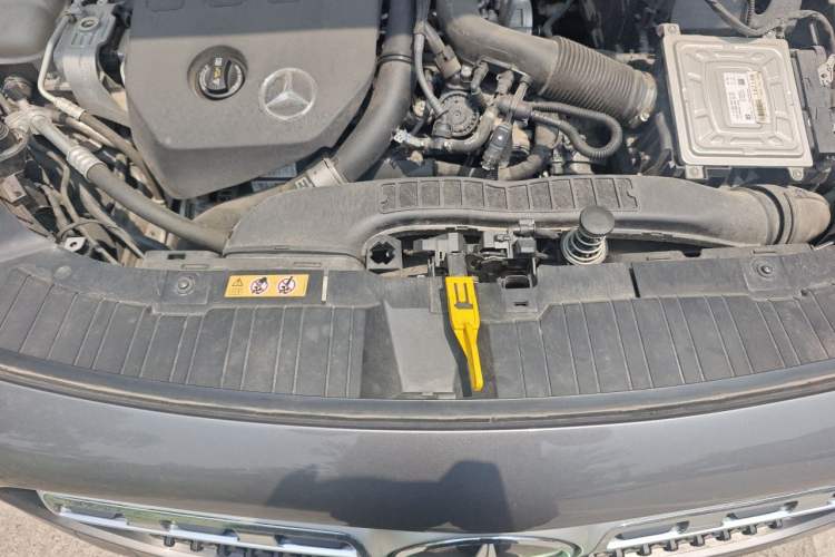 Used Mercedes-Benz GLA 2022 Facelifted GLA 200 Engine Bay
