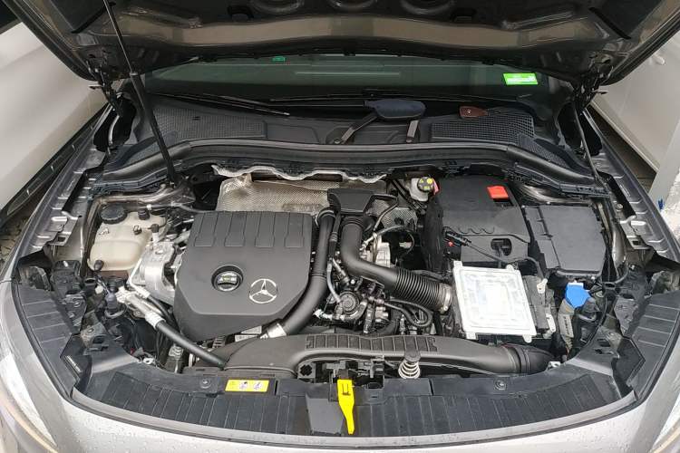 Used Mercedes-Benz GLA 2022 Second Facelift GLA 200 Engine Bay