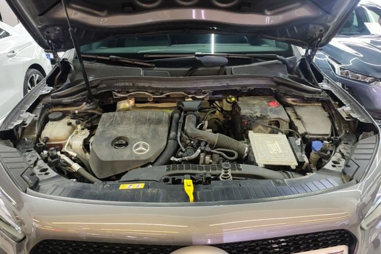 Used Mercedes-Benz GLA 2022 Second Facelift GLA 200 Engine Bay