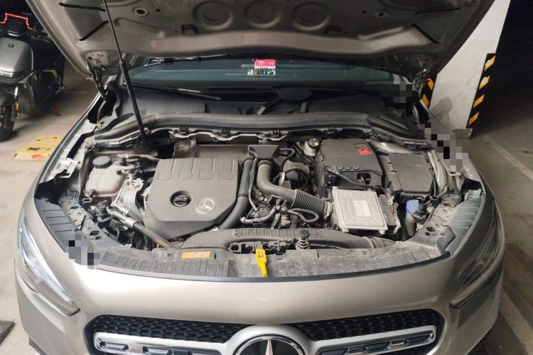 Used Mercedes-Benz GLA 2022 Facelifted GLA 200 Engine Bay