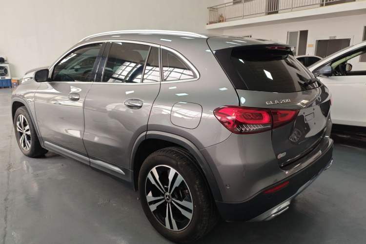 Used Mercedes-Benz GLA 2022 Facelifted GLA 200 Exterior 3