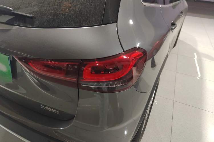 Used Mercedes-Benz GLA 2022 Second Facelift GLA 200 Exterior 3
