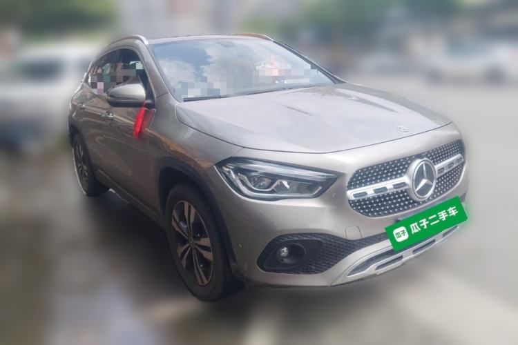 Used Mercedes-Benz GLA 2022 GLA 200 Front Right 45 Deg