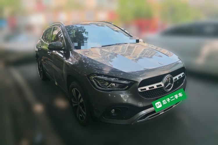 Used Mercedes-Benz GLA 2022 Facelifted GLA 200 Front Right 45 Deg