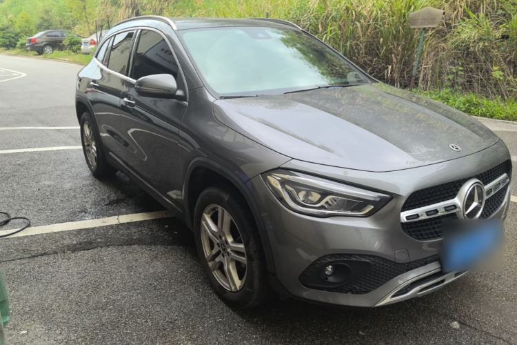 Used Mercedes-Benz GLA 2022 Second Facelift GLA 200 Front Right 45 Deg