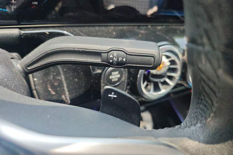 Used Mercedes-Benz GLA 2022 Facelifted GLA 200 Gear Lever