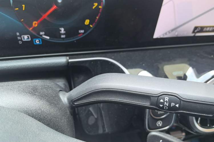 Used Mercedes-Benz GLA 2022 Second Facelift GLA 200 Gear Lever