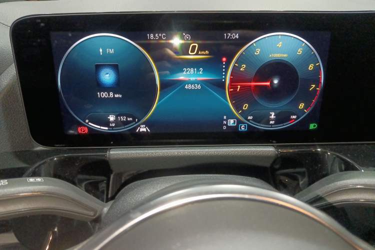 Used Mercedes-Benz GLA 2022 Facelifted GLA 200 Instrument Cluster