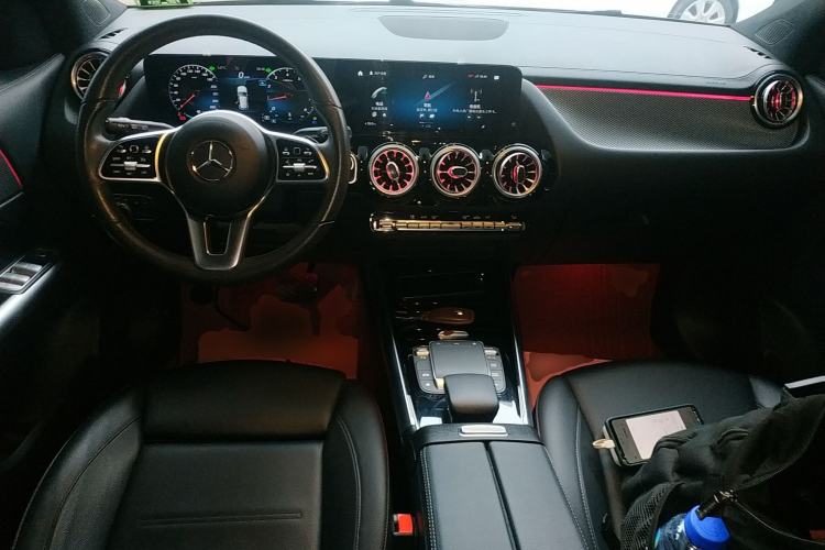 Used Mercedes-Benz GLA 2022 Second Facelift GLA 200 Interior 2