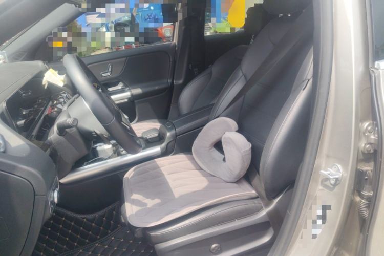 Used Mercedes-Benz GLA 2022 GLA 200 Left Front Seat