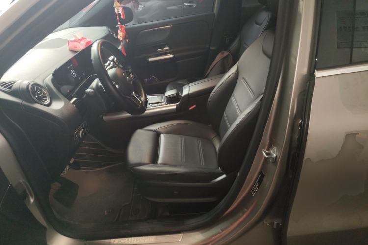 Used Mercedes-Benz GLA 2022 Facelifted GLA 200 Left Front Seat