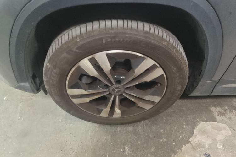 Used Mercedes-Benz GLA 2022 Facelifted GLA 200 Left Front Wheel Hub