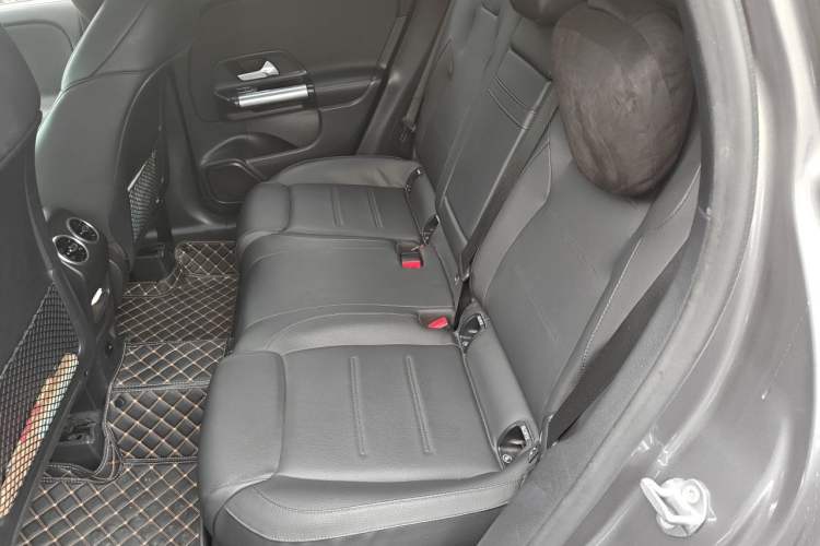 Used Mercedes-Benz GLA 2022 GLA 200 Left Rear Seat