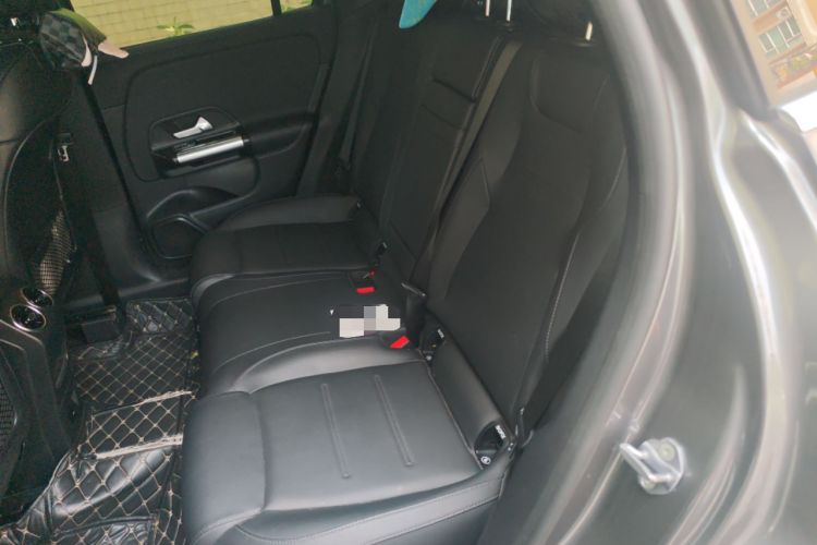 Used Mercedes-Benz GLA 2022 Facelifted GLA 200 Left Rear Seat