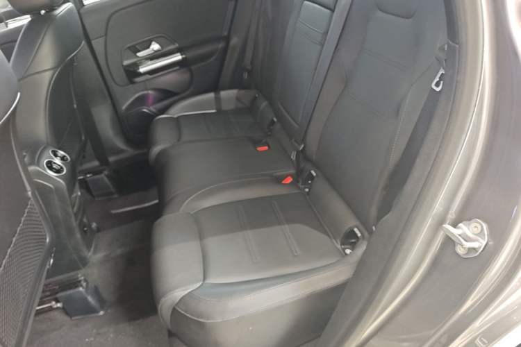 Used Mercedes-Benz GLA 2022 GLA 220 Left Rear Seat