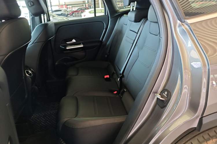 Used Mercedes-Benz GLA 2022 GLA 220 Left Rear Seat