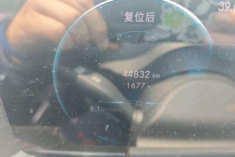 Used Mercedes-Benz GLA 2022 Facelifted GLA 200 Odometer Close Up