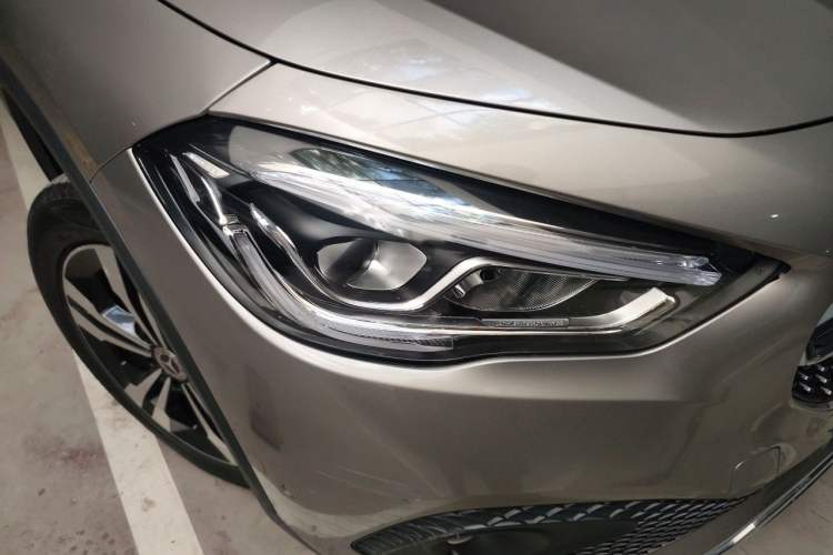 Used Mercedes-Benz GLA 2022 Facelifted GLA 200 Right Front Headlight
