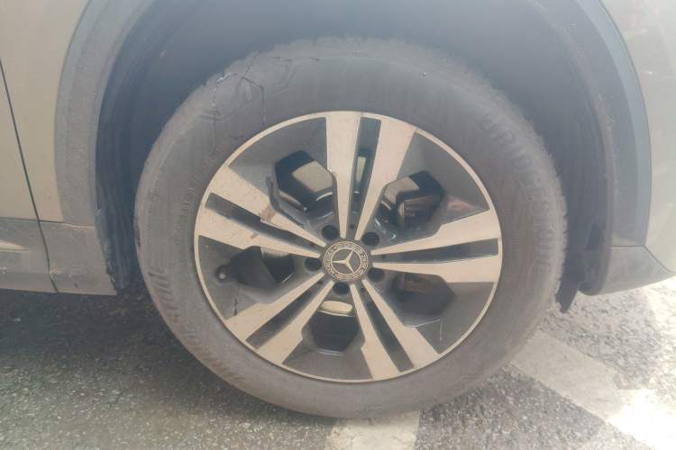 Used Mercedes-Benz GLA 2022 GLA 200 Right Front Wheel Hub