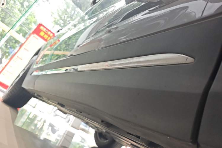 Used Mercedes-Benz GLA 2022 GLA 220 Right Side Sill