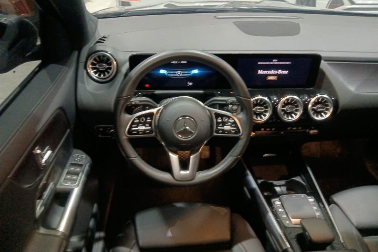 Used Mercedes-Benz GLA 2022 Facelifted GLA 200 Steering Wheel