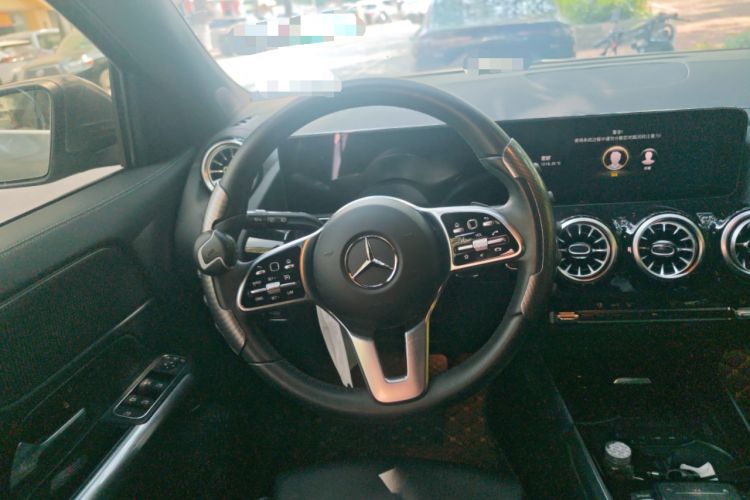 Used Mercedes-Benz GLA 2022 Facelifted GLA 200 Steering Wheel