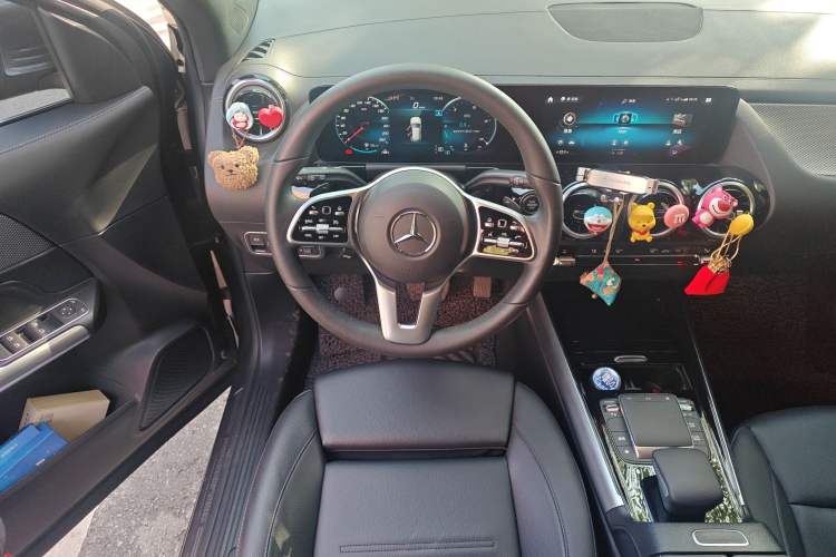 Used Mercedes-Benz GLA 2022 Second Facelift GLA 200 Steering Wheel