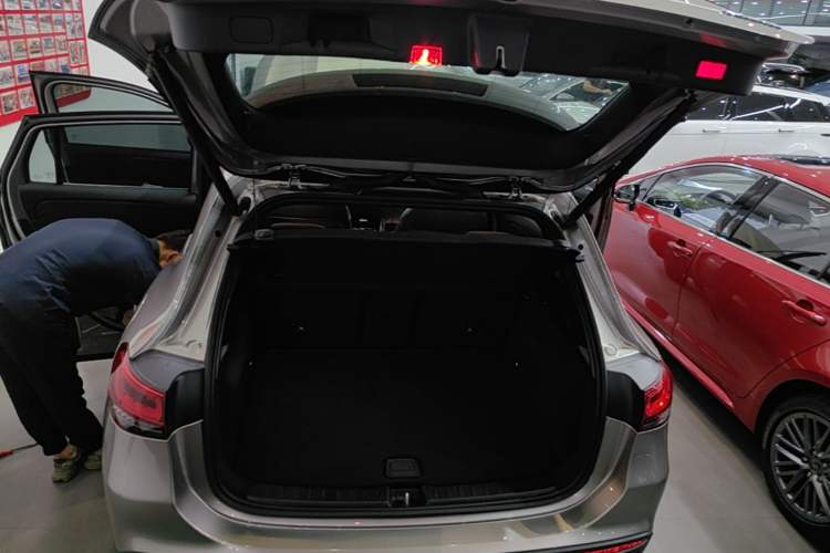Used Mercedes-Benz GLA 2022 GLA 220 Trunk