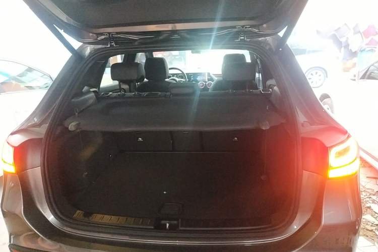 Used Mercedes-Benz GLA 2022 Second Facelift GLA 200 Trunk