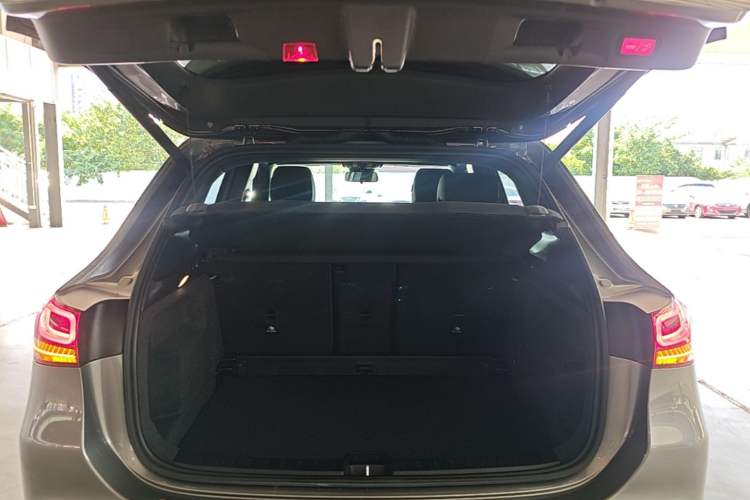 Used Mercedes-Benz GLA 2022 GLA 220 Trunk
