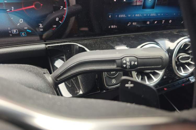 Used Mercedes-Benz GLA 2022 Facelifted GLA 200 Gear Lever