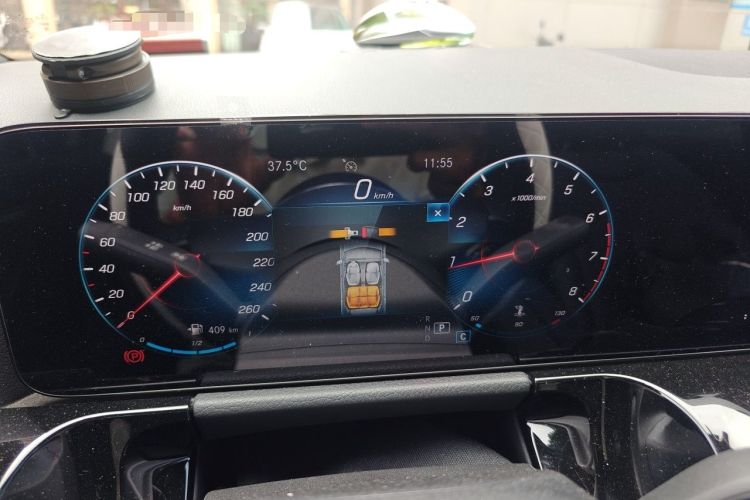 Used Mercedes-Benz GLA 2022 Facelifted GLA 200 Instrument Cluster