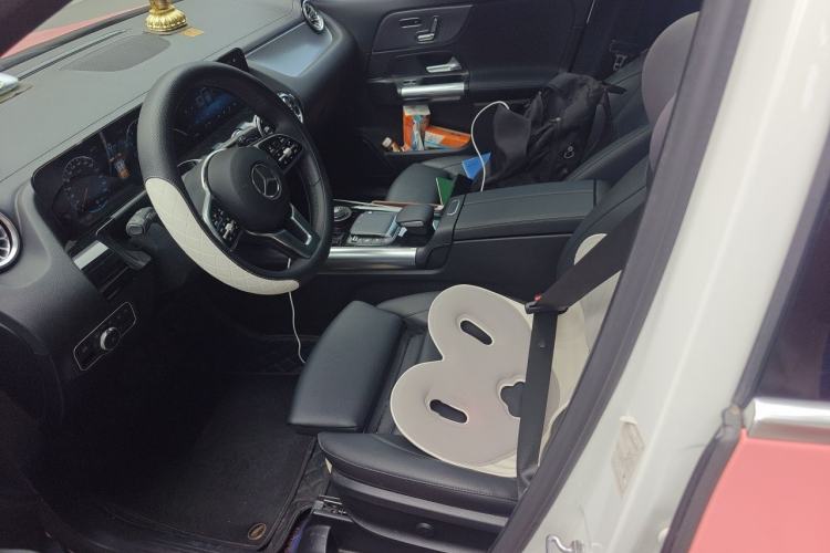 Used Mercedes-Benz GLA 2022 Facelifted GLA 200 Left Front Seat