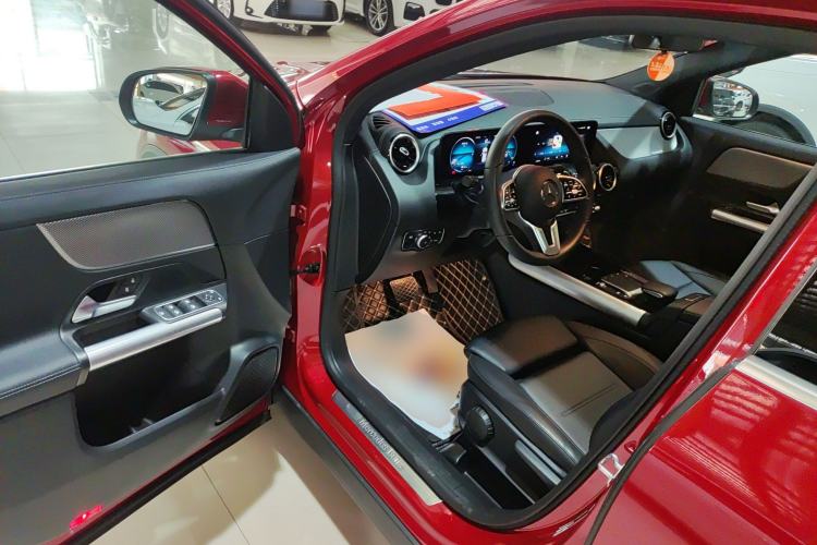 Used Mercedes-Benz GLA 2022 Second Facelift GLA 200 Driver Seat