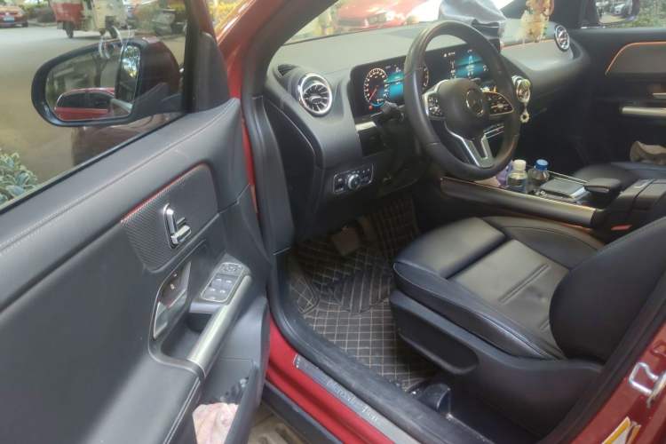 Used Mercedes-Benz GLA 2022 Second Facelift GLA 200 Driver Seat