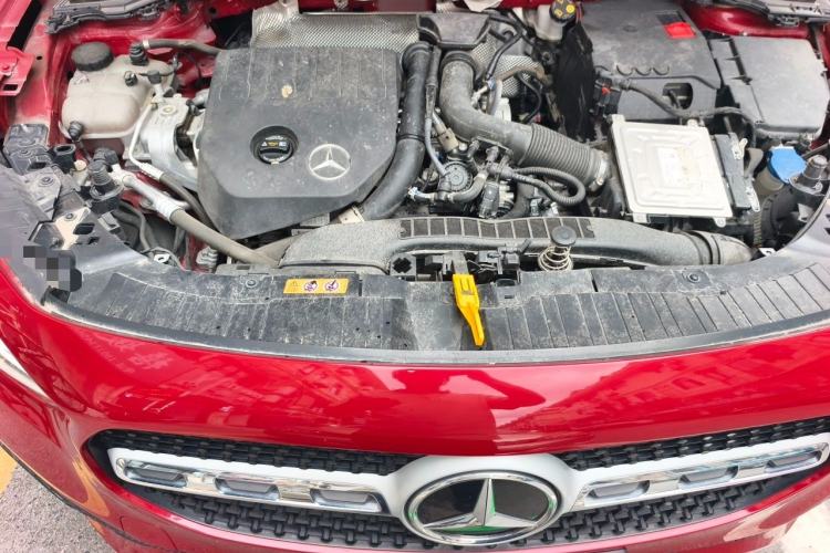 Used Mercedes-Benz GLA 2022 Second Facelift GLA 200 Engine Bay