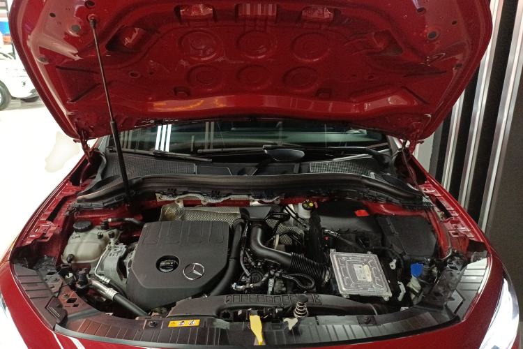 Used Mercedes-Benz GLA 2022 Facelifted GLA 200 Engine Bay