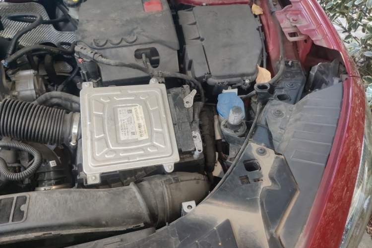 Used Mercedes-Benz GLA 2022 Second Facelift GLA 200 Engine Bay Left
