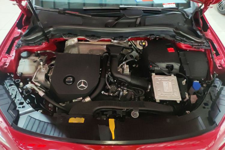 Used Mercedes-Benz GLA 2022 Second Facelift GLA 200 Engine Bay