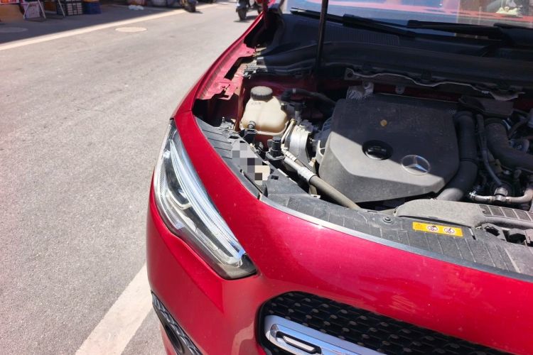 Used Mercedes-Benz GLA 2022 Second Facelift GLA 200 Engine Bay Right
