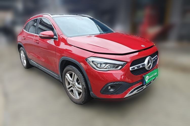 Used Mercedes-Benz GLA 2022 Second Facelift GLA 200 Front Right 45 Deg