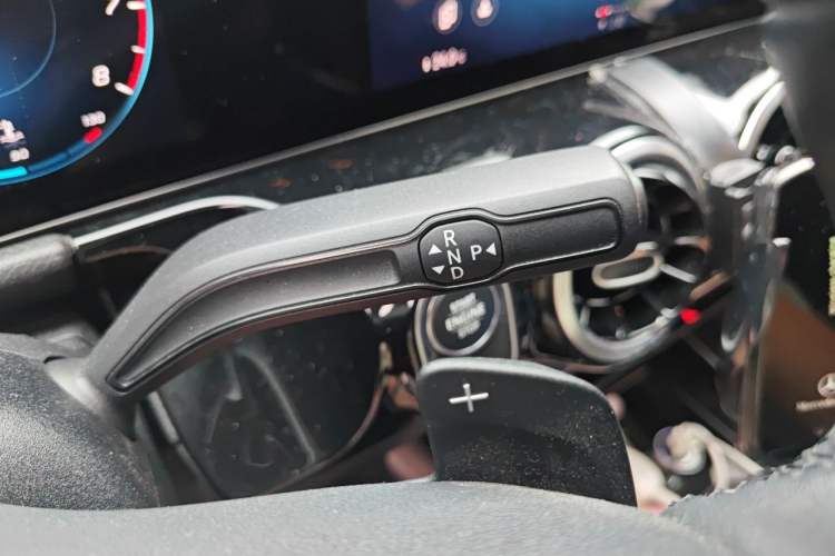 Used Mercedes-Benz GLA 2022 Second Facelift GLA 200 Gear Lever