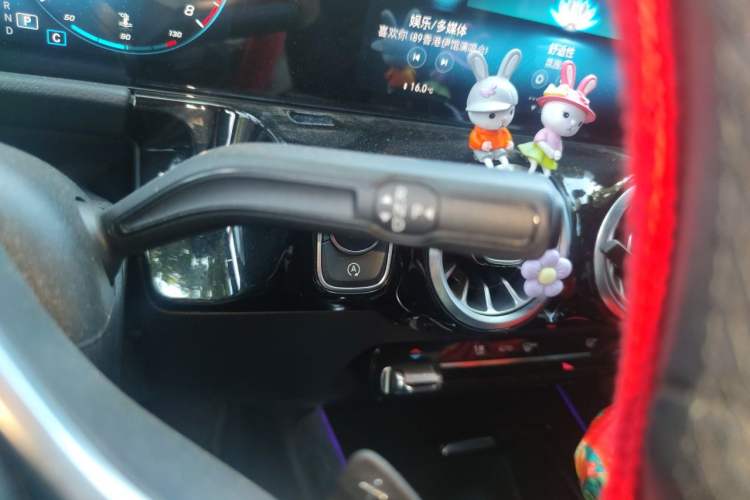 Used Mercedes-Benz GLA 2022 Facelifted GLA 200 Gear Lever