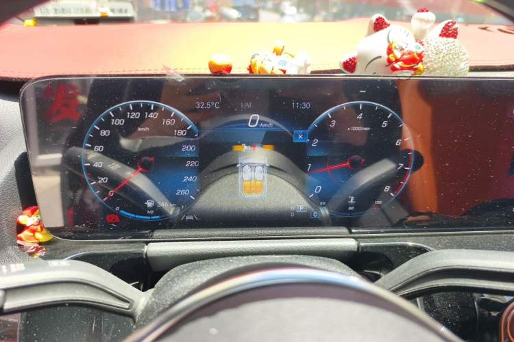 Used Mercedes-Benz GLA 2022 Second Facelift GLA 200 Instrument Cluster