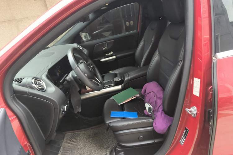 Used Mercedes-Benz GLA 2022 GLA 200 Left Front Seat