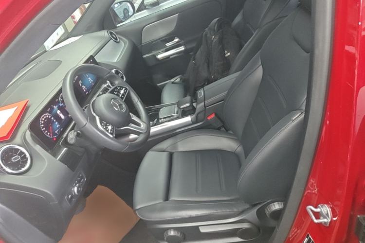 Used Mercedes-Benz GLA 2022 Second Facelift GLA 200 Left Front Seat